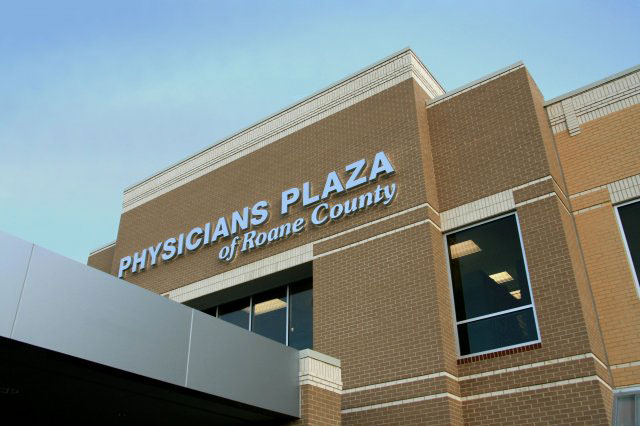 Physicians Plaza of Roane County Image 2